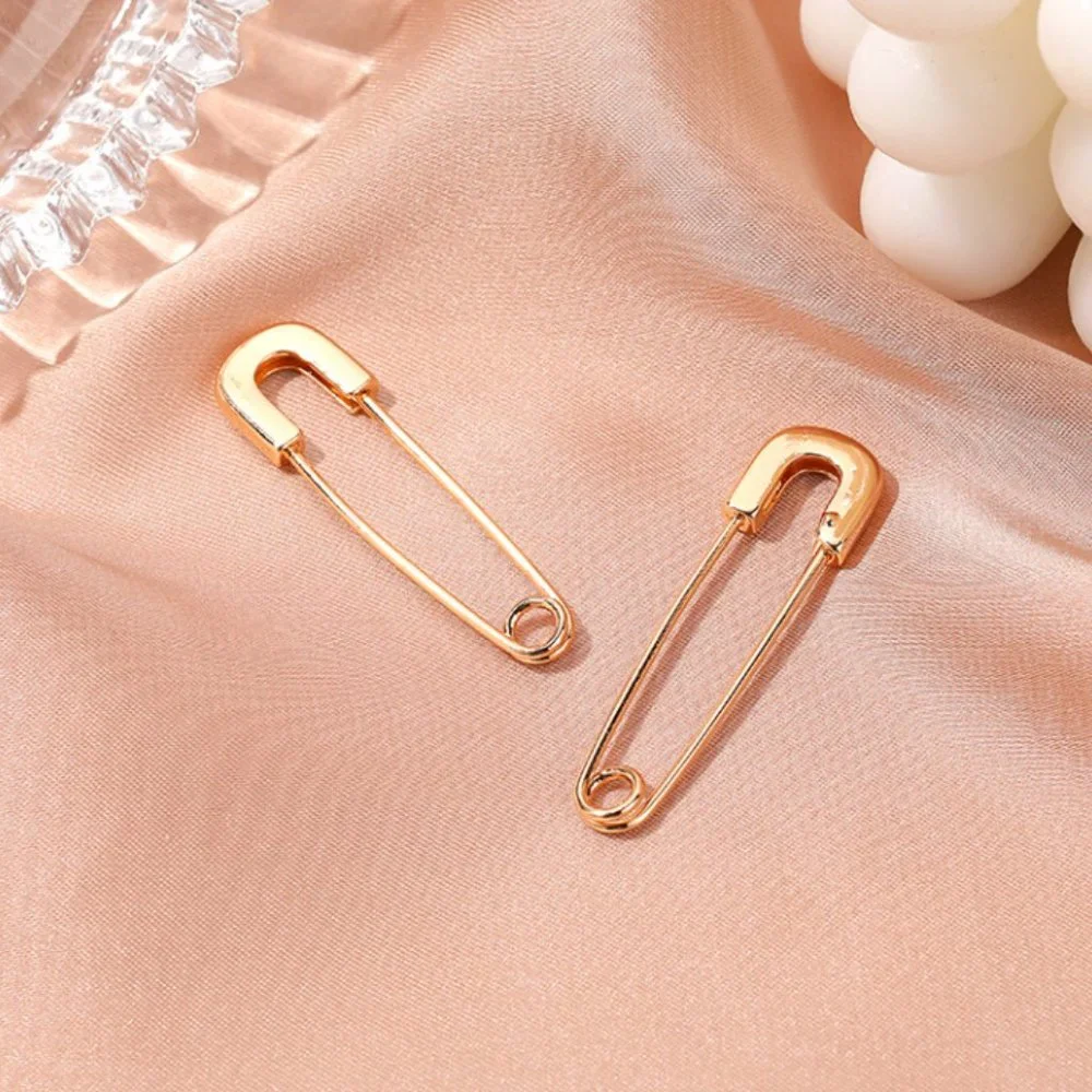 Minimalist Gold Safety Pin Earrings NEW - Picture 1 of 7